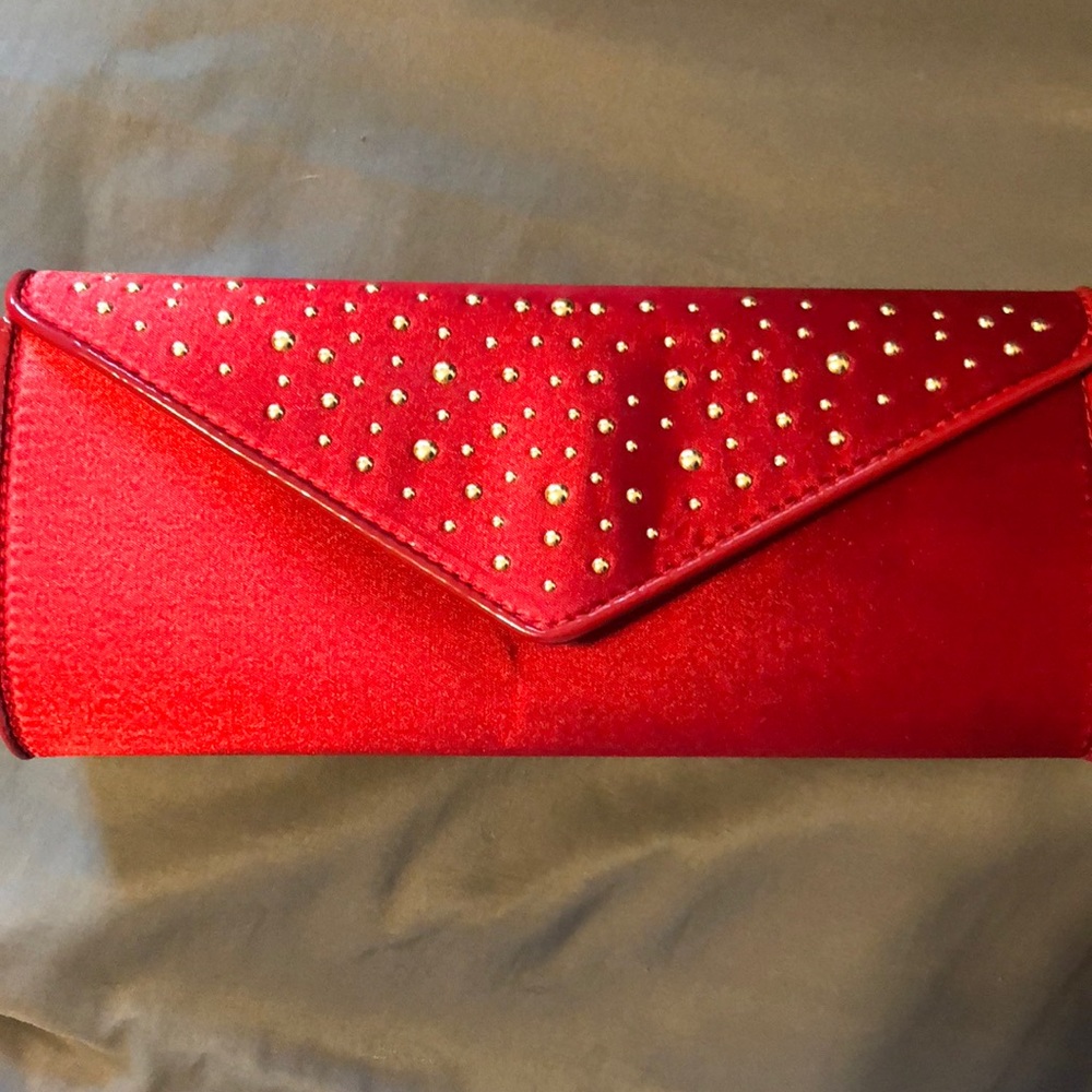 Red Clutch